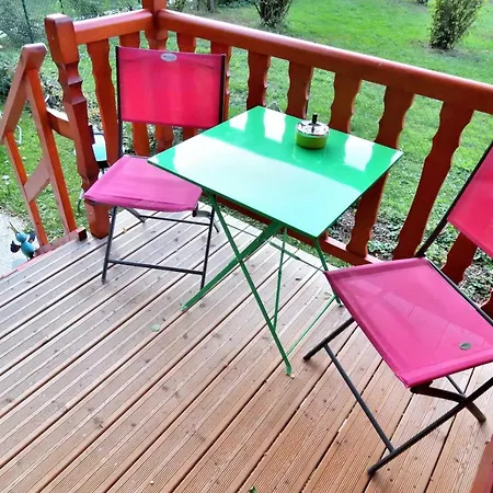 Holiday home Roulotte - La Cle Du Bonheur